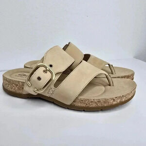 CLARK'S Women's Reileigh Park Flat Thong Sandal Resort Summer‎ Beige Leather 9.5